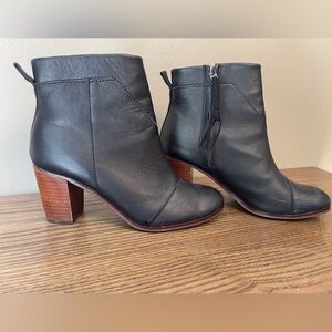 Toms Womens Black Leather Lunata Ankle Booties Side Zip Casual Block Heel Size 7